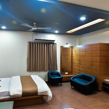 Hotel Ashooka Inn Gandhinagar Extérieur photo