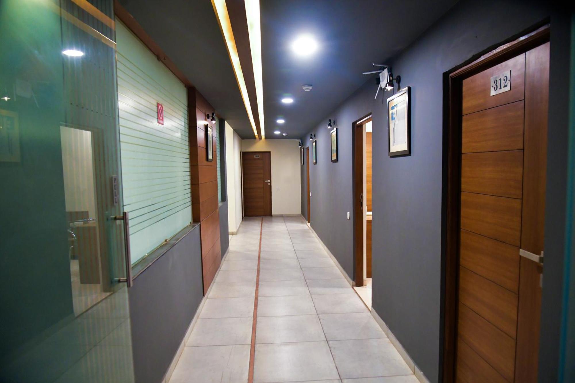Hotel Ashooka Inn Gandhinagar Extérieur photo