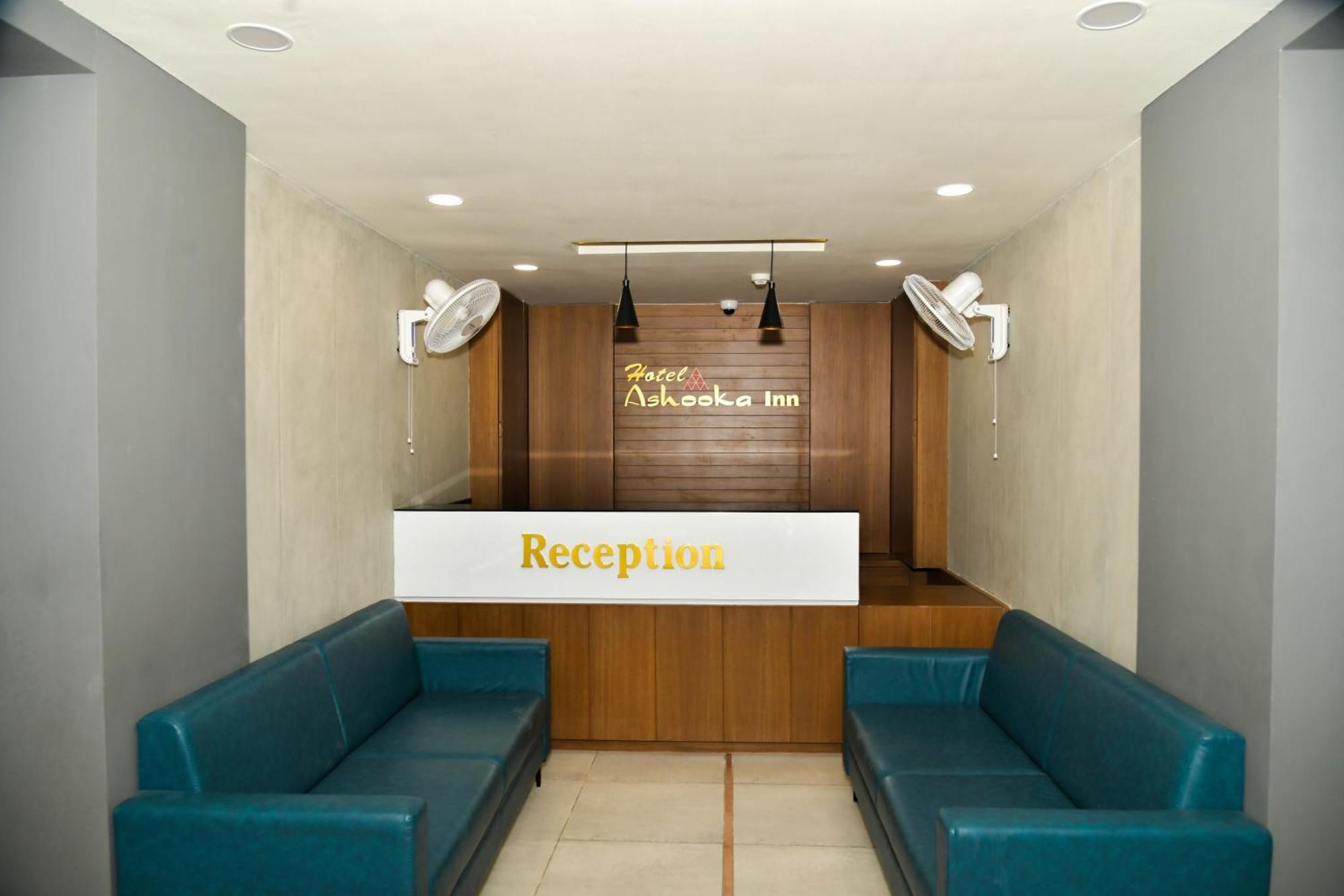 Hotel Ashooka Inn Gandhinagar Extérieur photo