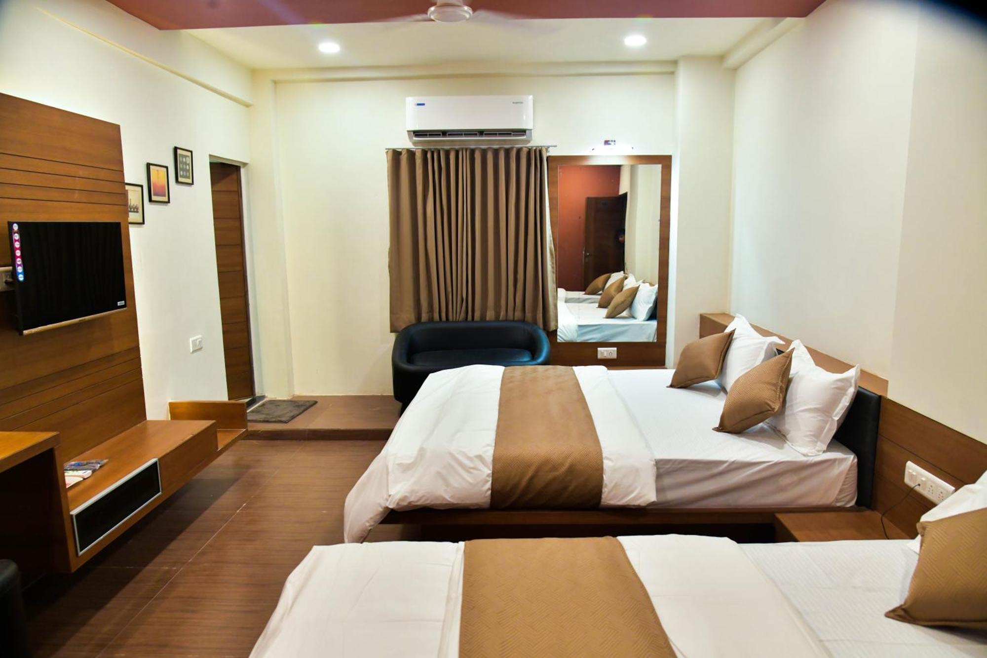 Hotel Ashooka Inn Gandhinagar Extérieur photo