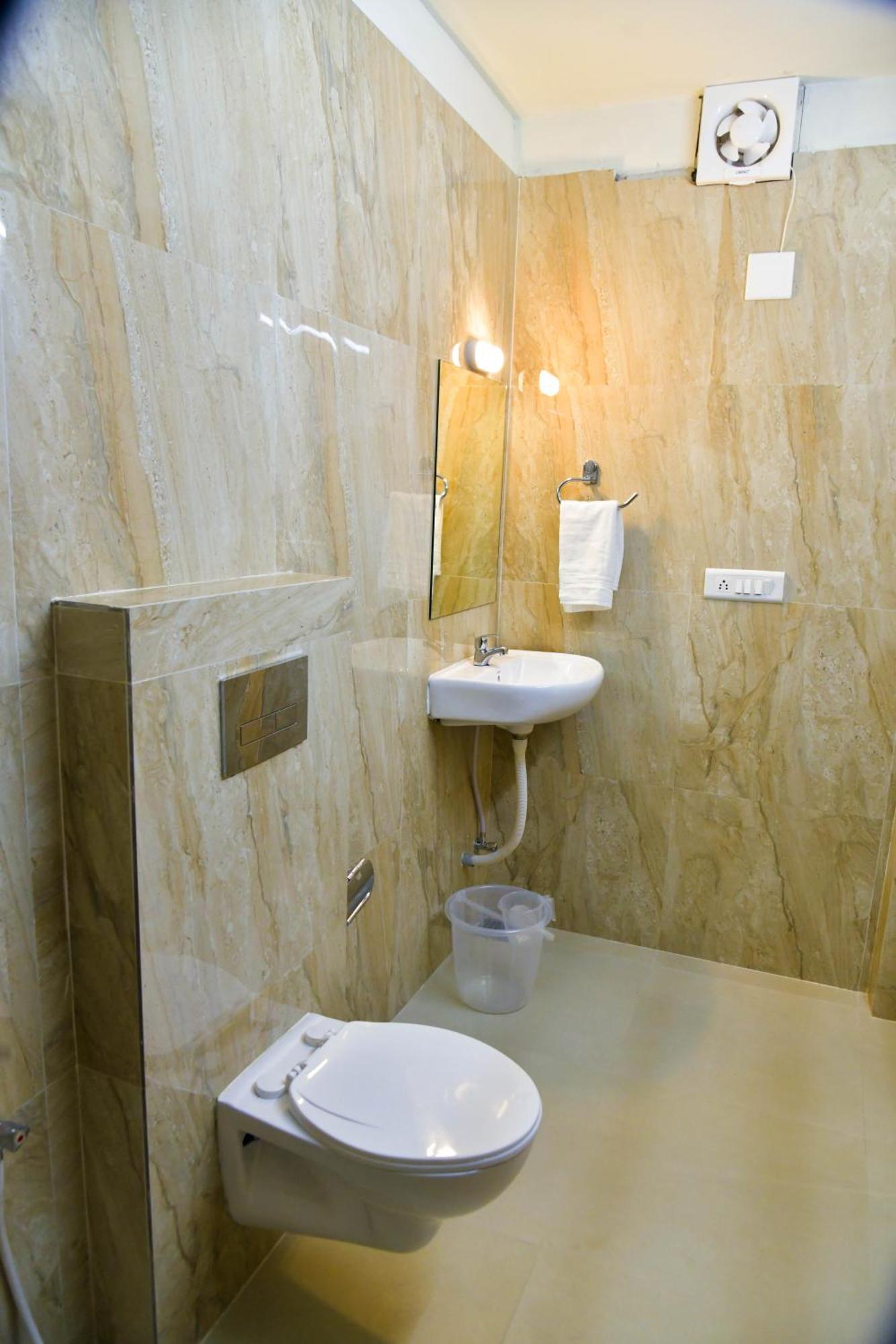Hotel Ashooka Inn Gandhinagar Extérieur photo