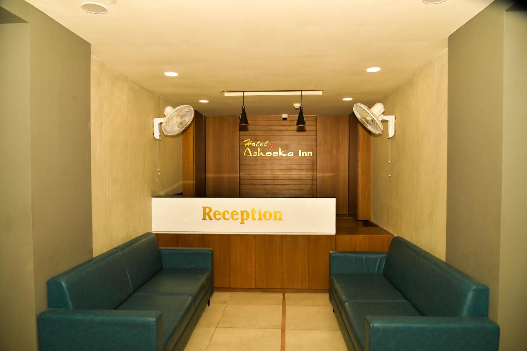 Hotel Ashooka Inn Gandhinagar Extérieur photo