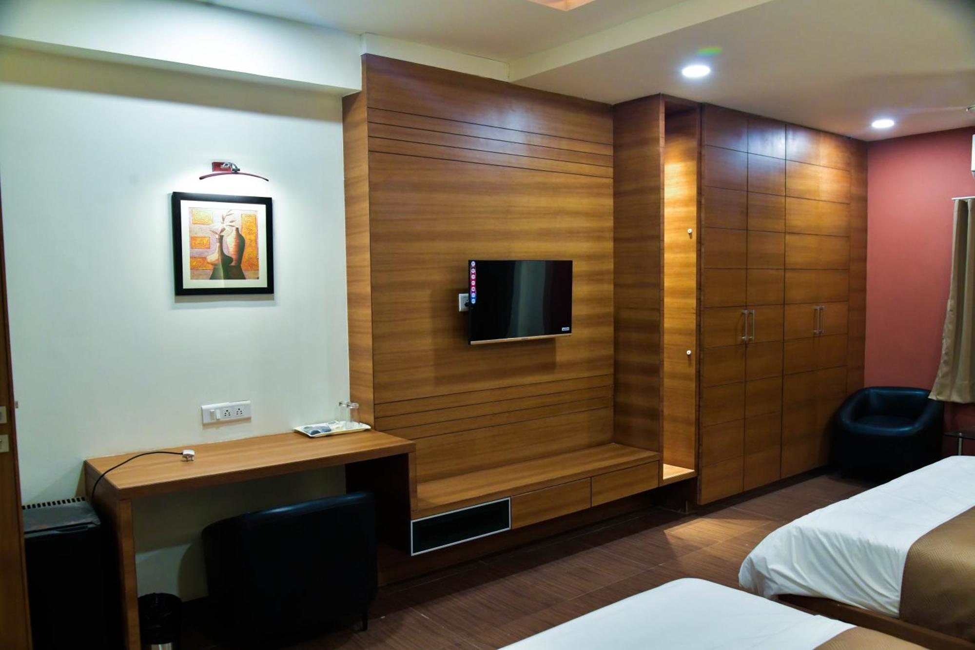 Hotel Ashooka Inn Gandhinagar Extérieur photo