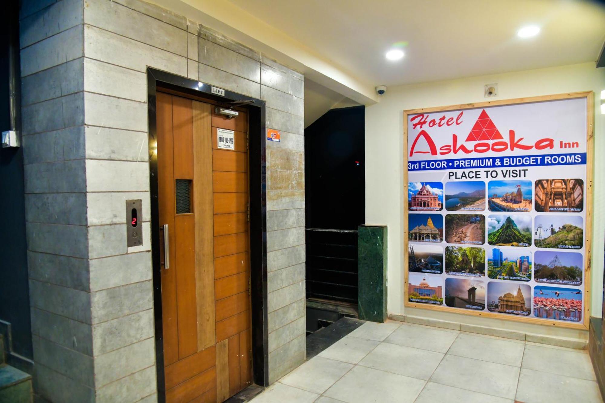 Hotel Ashooka Inn Gandhinagar Extérieur photo