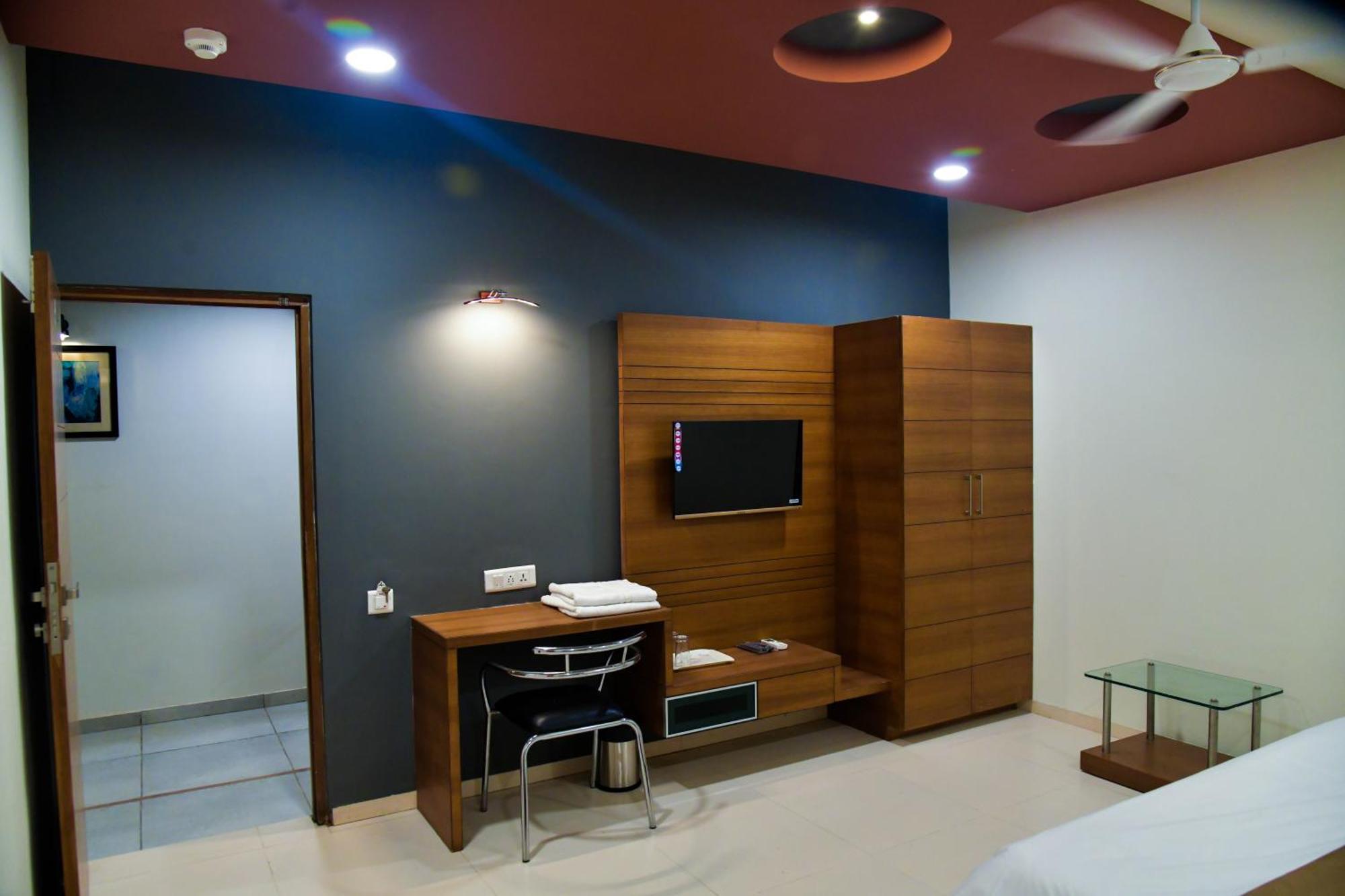 Hotel Ashooka Inn Gandhinagar Extérieur photo