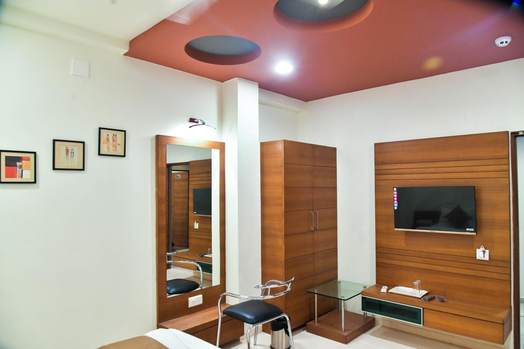 Hotel Ashooka Inn Gandhinagar Extérieur photo