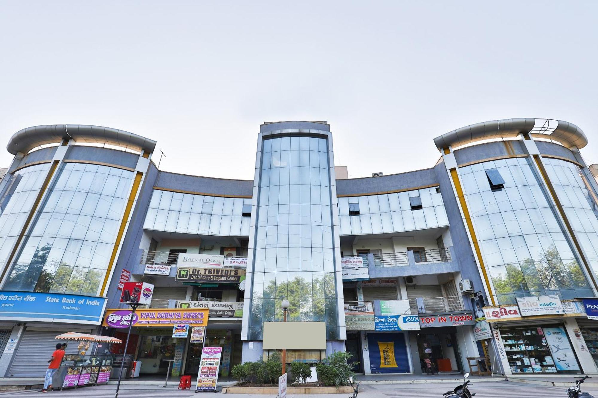 Hotel Ashooka Inn Gandhinagar Extérieur photo
